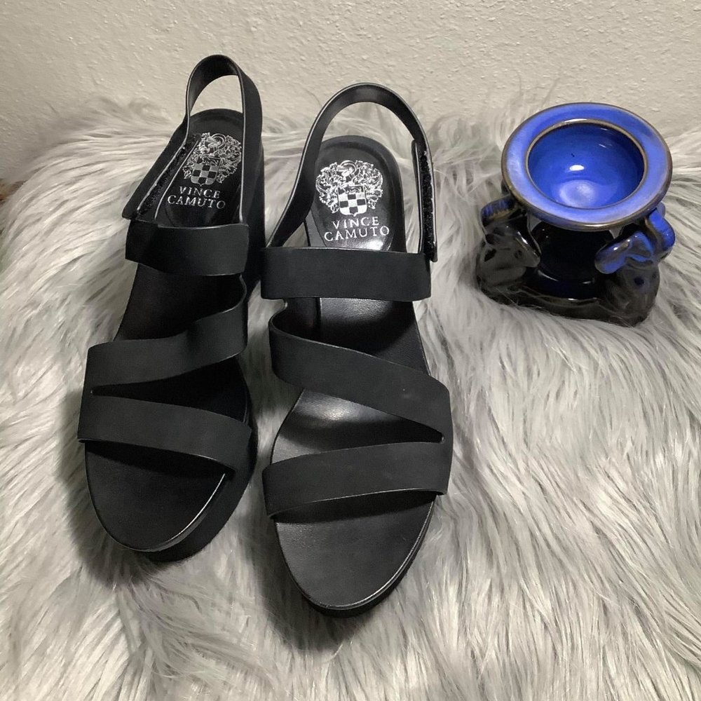 Velley Wedge Sandals Vince Camuto Size 7.5 Black